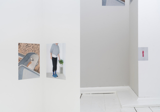 <h1>"Non ya"</h1>
 <br><br>

Exhibition view, Berlin 2019<br>
at "Tribes Berlin"<br>
<br><br>

Winner Unseen Dummy Award 2019<br>
Shortlisted Kassel Dummy Award 2019<br><br>

 


An autobiographic work about
creating a multinational family
and migrating to Germany.
Still lifes of everyday‘s objects
and portraits are telling us
the story of three people from
three different origins
– A coming together of multiple
cultural heritages and family
ideas – A narrative about
a new home, decipherment
of the otherness and
establishment of the common.