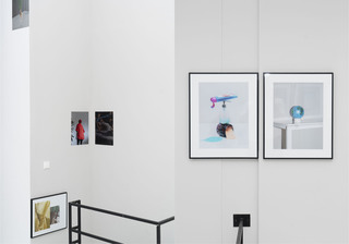 <h1>"Non ya"</h1>
 <br><br>

Exhibition view, Berlin 2019<br>
at "Tribes Berlin"<br>
<br><br>

Winner Unseen Dummy Award 2019<br>
Shortlisted Kassel Dummy Award 2019<br><br>

 


An autobiographic work about
creating a multinational family
and migrating to Germany.
Still lifes of everyday‘s objects
and portraits are telling us
the story of three people from
three different origins
– A coming together of multiple
cultural heritages and family
ideas – A narrative about
a new home, decipherment
of the otherness and
establishment of the common.